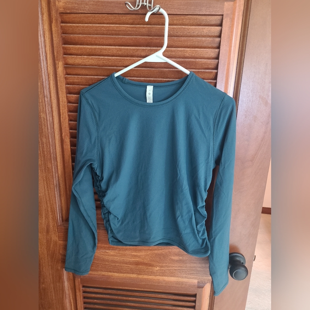 Lululemon Ribbed Cropped Long Sleeve